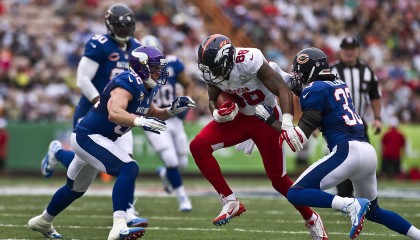 九游网页版官网入口-全国青少年“篮球体验营”在新疆成功落地，推动边疆体育事业，新疆少年篮球学校