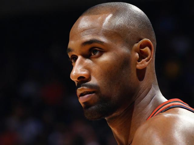 “九游app_ 乔丹的威严：篮球之神的职业生涯巅峰”，篮球之神乔丹的全名