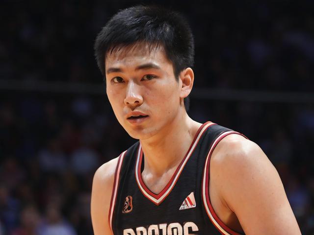 jiuyou.com_ 中国篮球历史上最具纪念意义的瞬间回顾，中国篮球历史人物