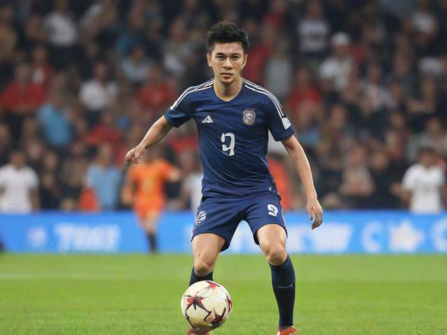 九游JIUYOU SPORTS_ 一线明星助阵公益足球赛，推动全民体育精神