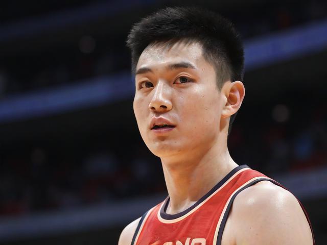 jiuyou.com_ 中国篮球运动员签约国际俱乐部,闪耀海外赛场,中国篮球在国外的球员 jiuyou.com_ 中国篮球运动员签约国际俱乐部,闪耀海外赛场,中国篮球在国外的球员