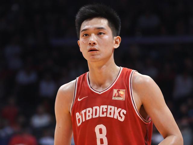 jiuyou.com_ 中国篮球运动员签约国际俱乐部,闪耀海外赛场,中国篮球在国外的球员 jiuyou.com_ 中国篮球运动员签约国际俱乐部,闪耀海外赛场,中国篮球在国外的球员