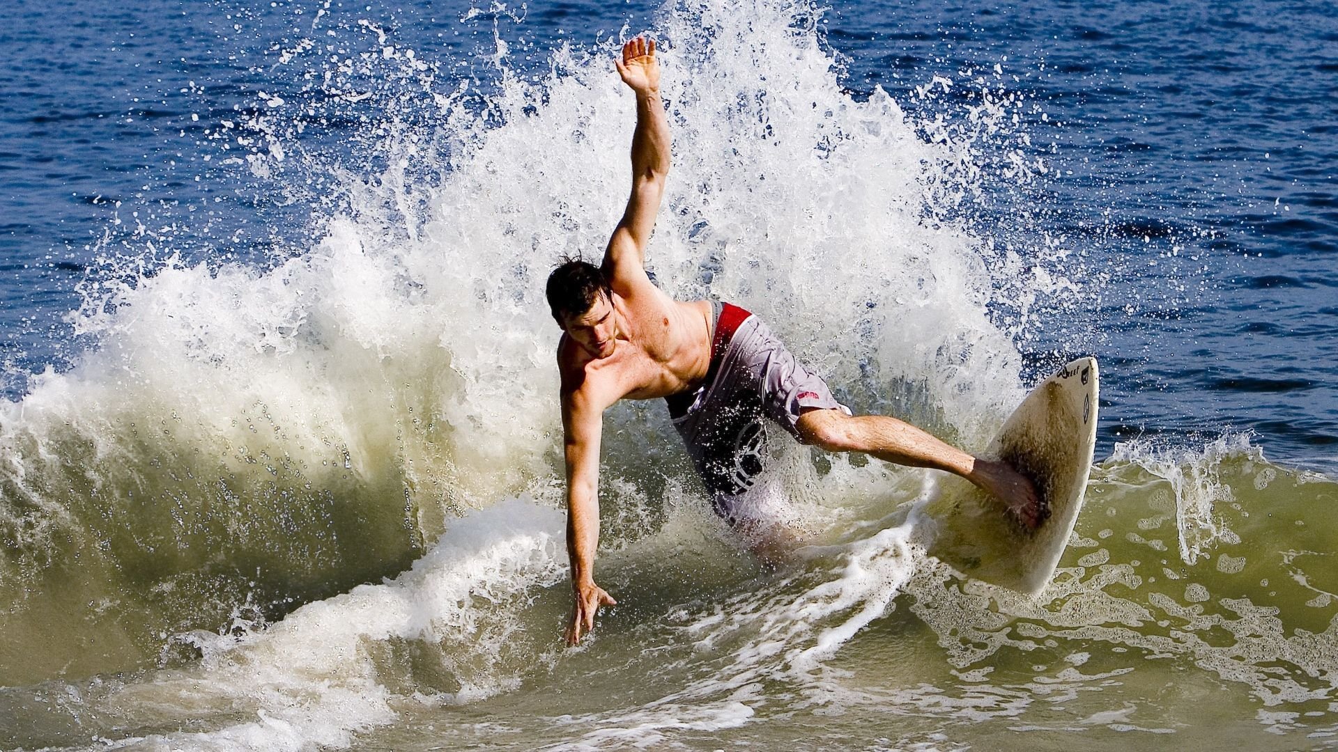 张雨霏赛场状态持续火热，张雨霏比赛现场